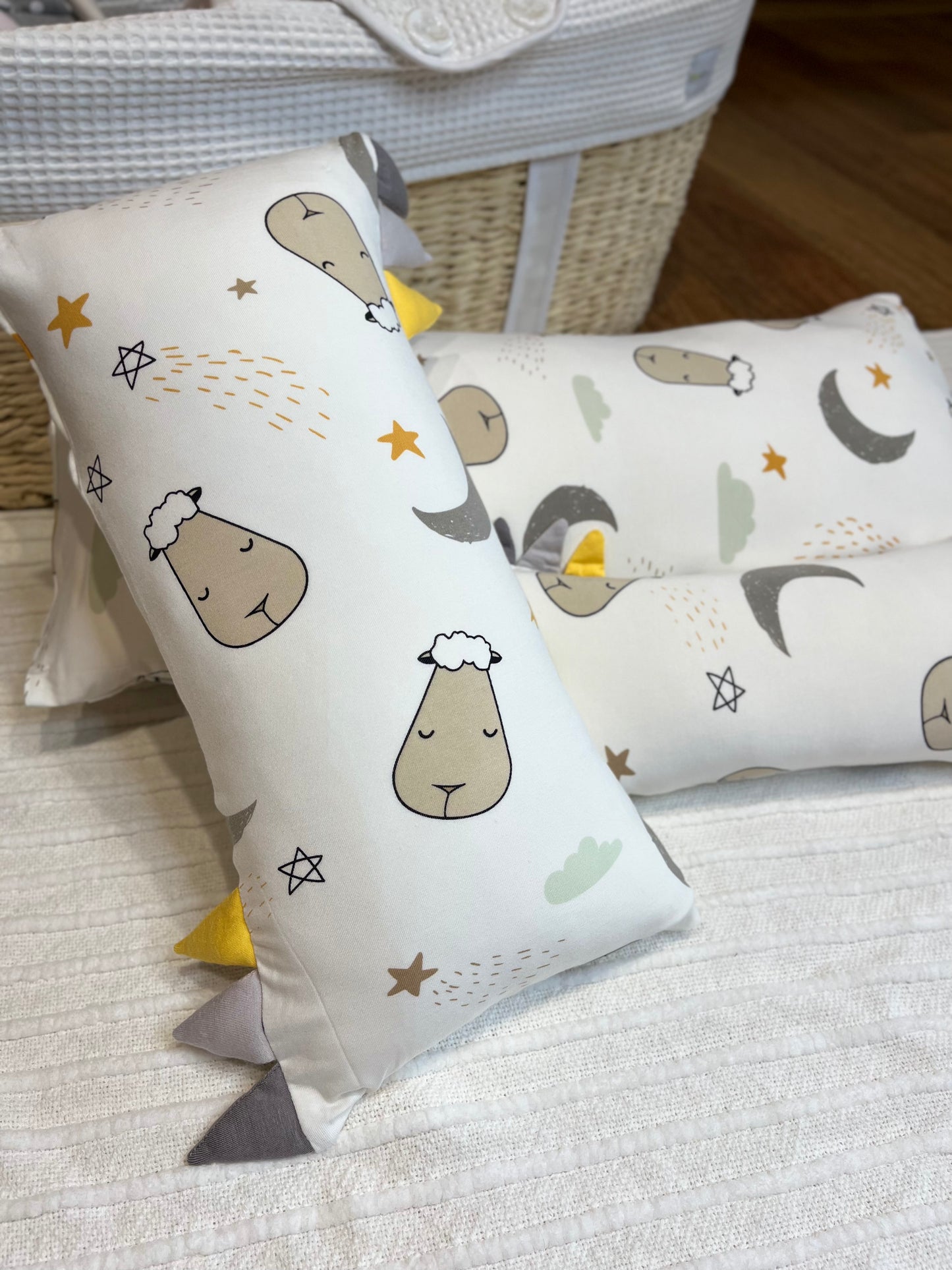 Medium Bed-Time Buddy™ Goodnight Baa Baa White with Colour tag