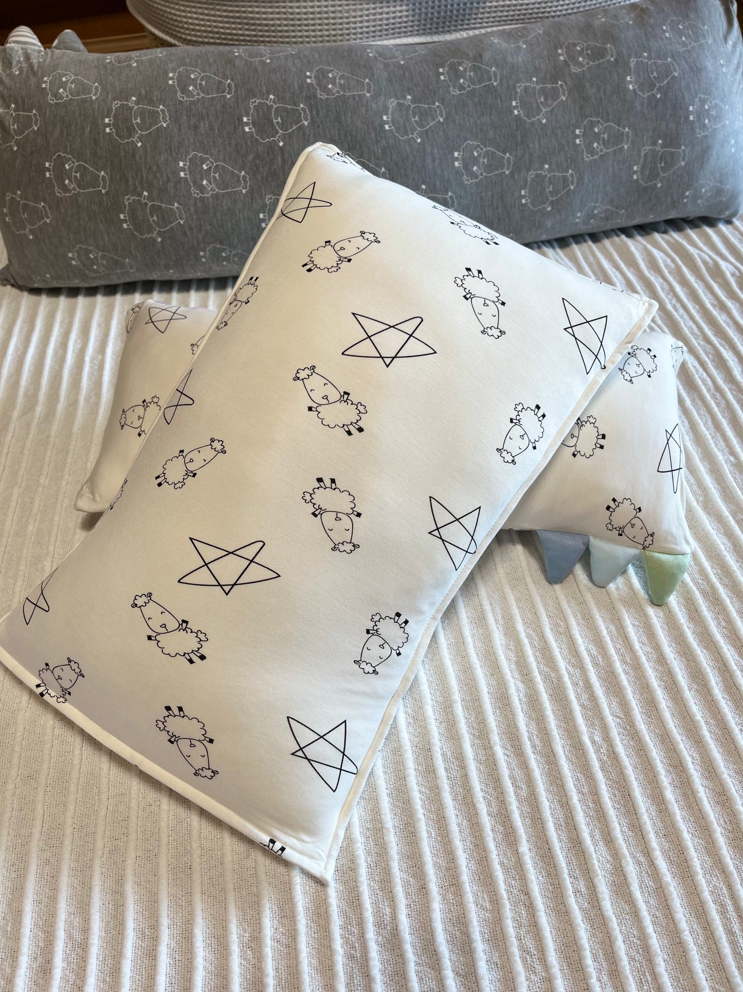 Head Pillow Cute Big Star & Sheepz White - Kids