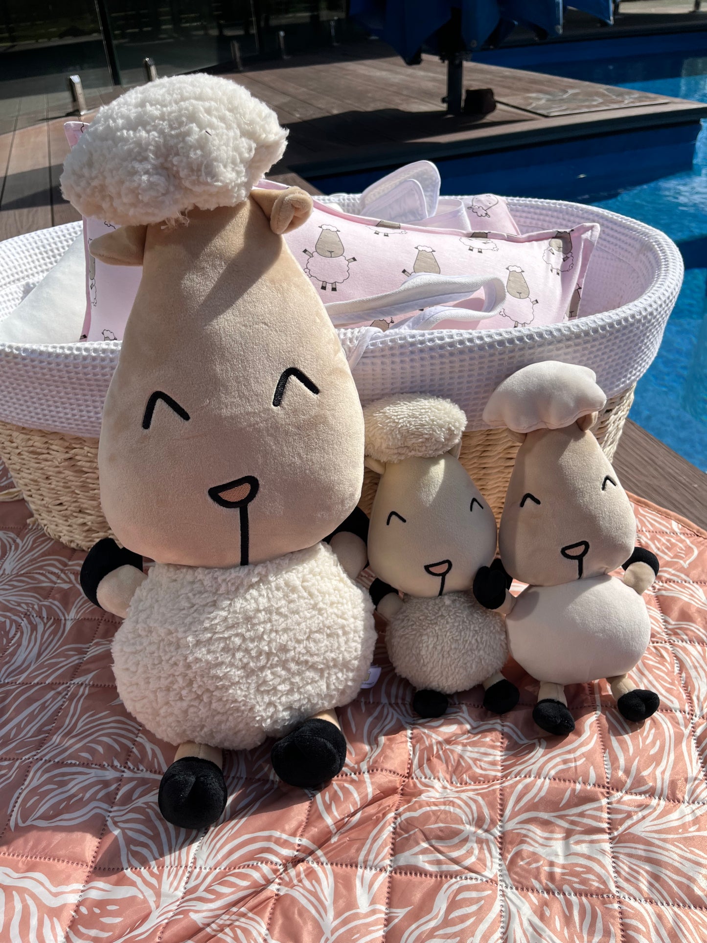 Baa Baa Soft Toy A Fluffy - 24cm Medium